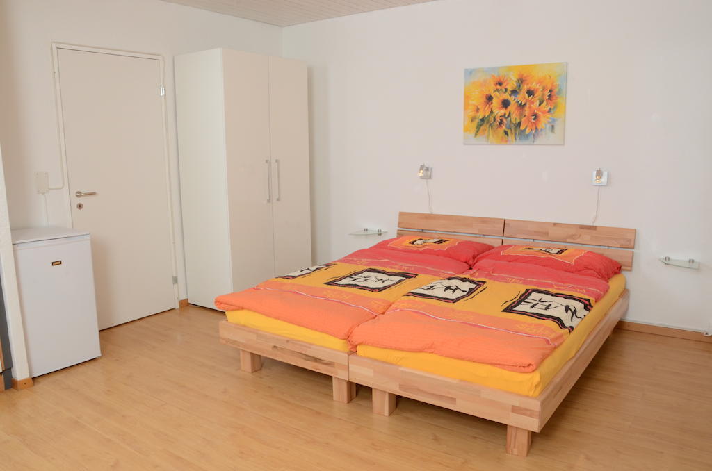 Guesthouse Casa Esperanza Базель Экстерьер фото